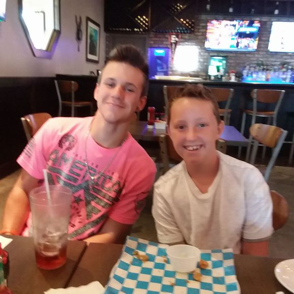 Meet your Posher, Tabitha - Picture 1 of 1